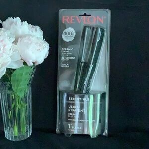 NWT Revlon Ultra Straight Flat Iron - 1" Ceramic Plates
